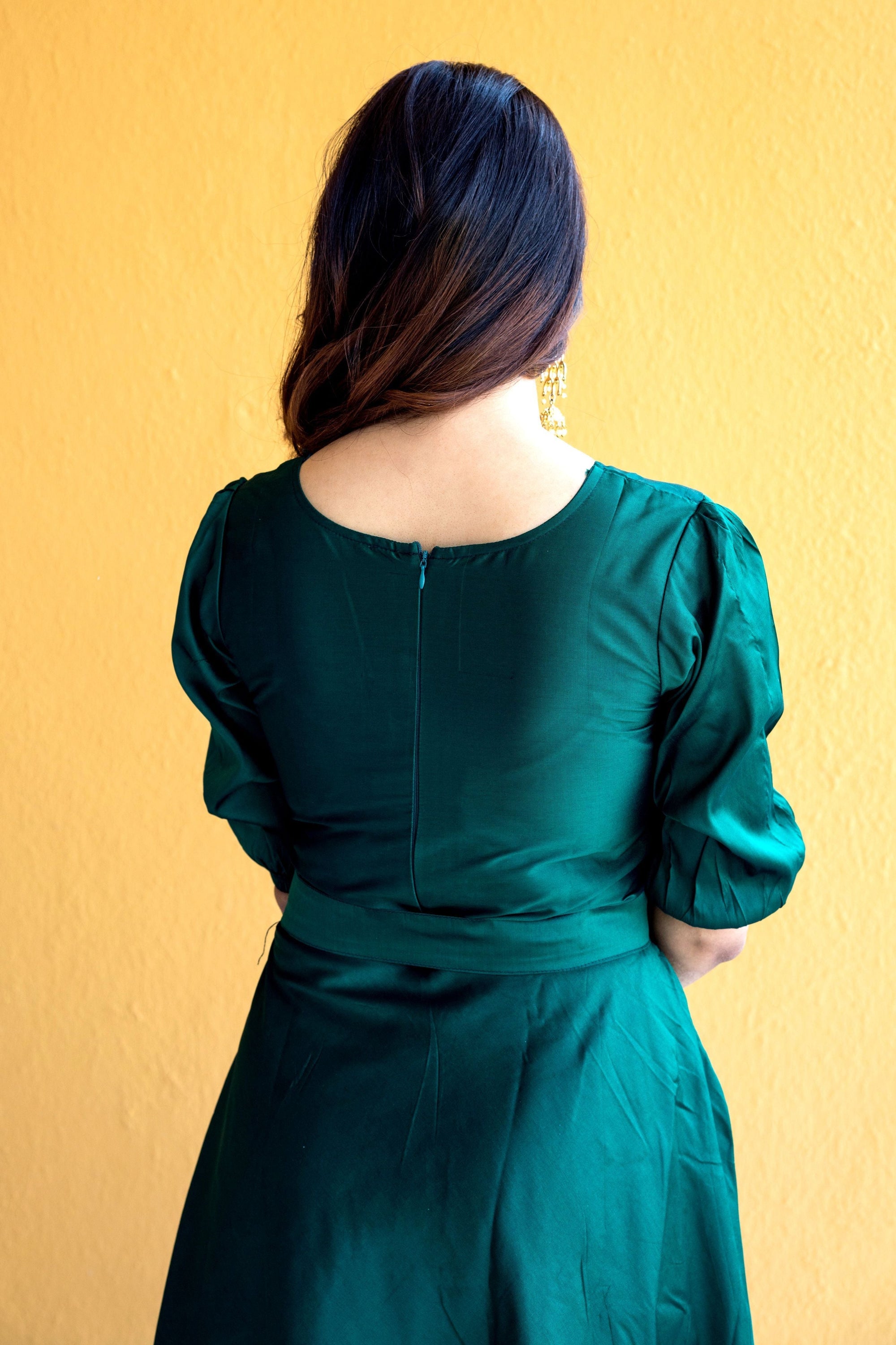 Women Green Tapeta Silk Solid Floor Length Maxi Dress- House of Saba